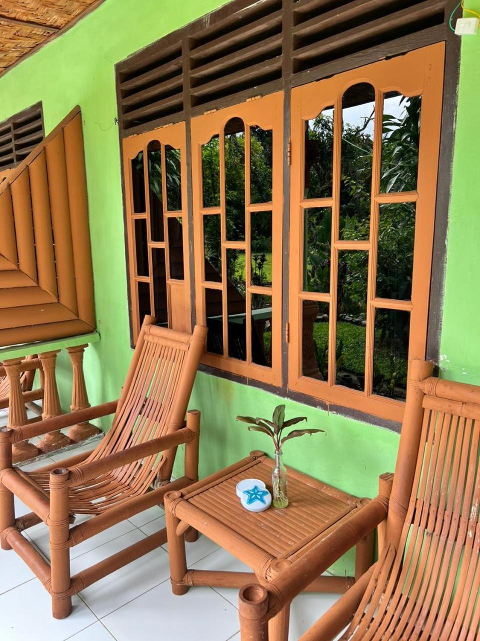 Wisma Batu Mandi Bukit Lawang Exterior foto